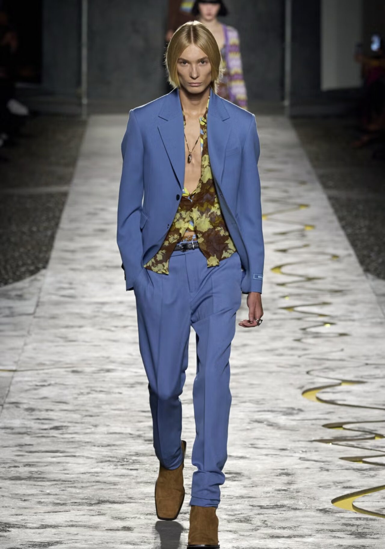 Versace's Spring-Summer 2025 Collection: A Celebration Of Joy And ...