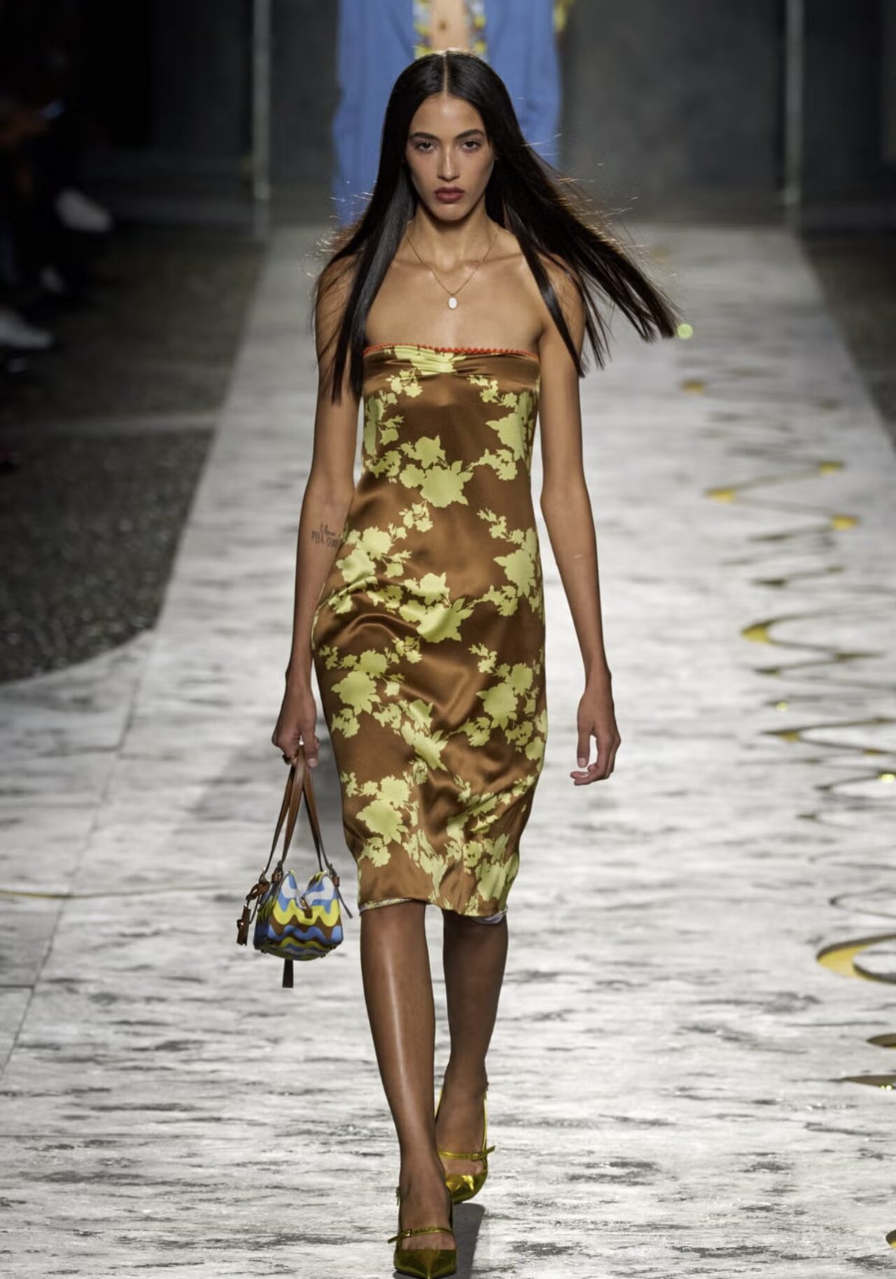 Versace's Spring-Summer 2025 Collection: A Celebration Of Joy And ...