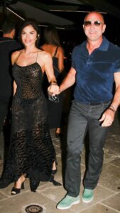 Lauren Sánchez Dazzles in St. Tropez