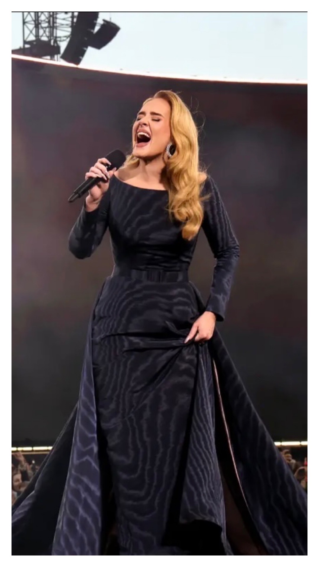 Adele in Discussions for 2026