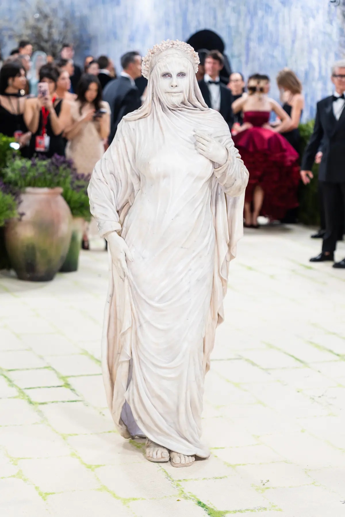 Heidi Klum Embraces the Met Gala Spirit